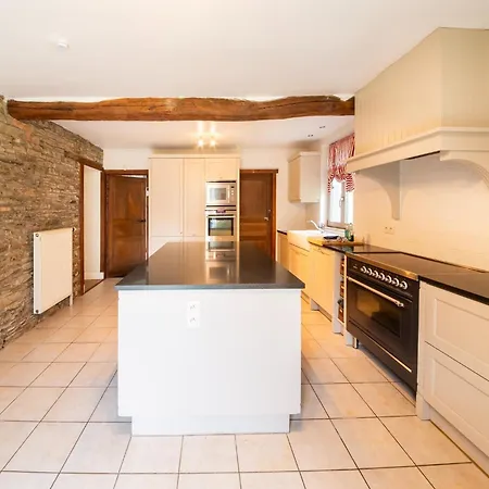 Riverside Retreat, Ardennes, Cleaning Included *